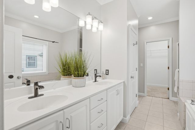 2502 CORONA RD, Columbia, MO 65203