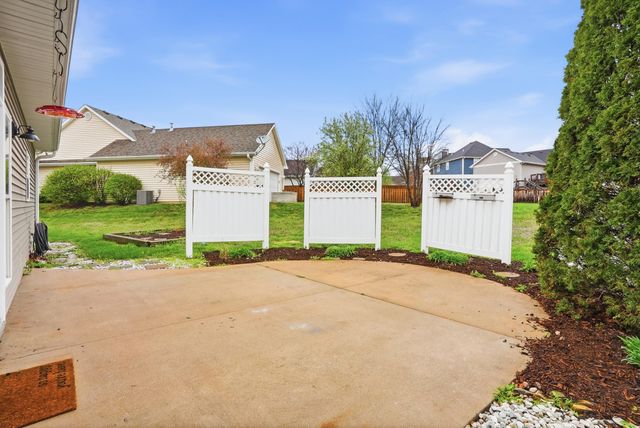 2502 CORONA RD, Columbia, MO 65203