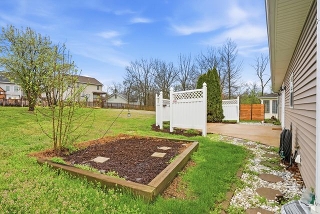 2502 CORONA RD, Columbia, MO 65203