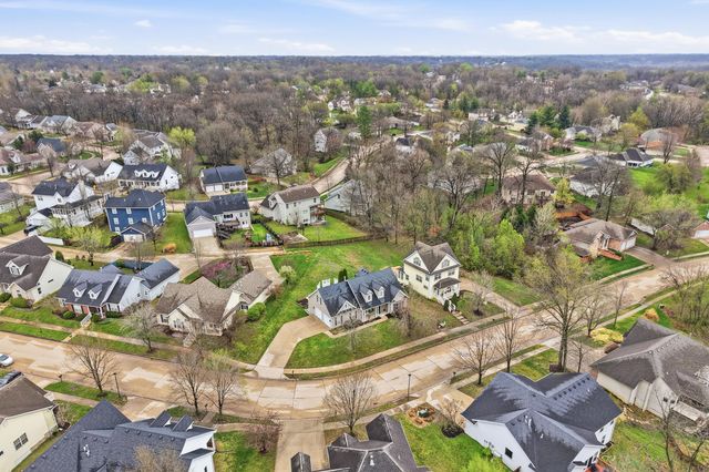 2502 CORONA RD, Columbia, MO 65203