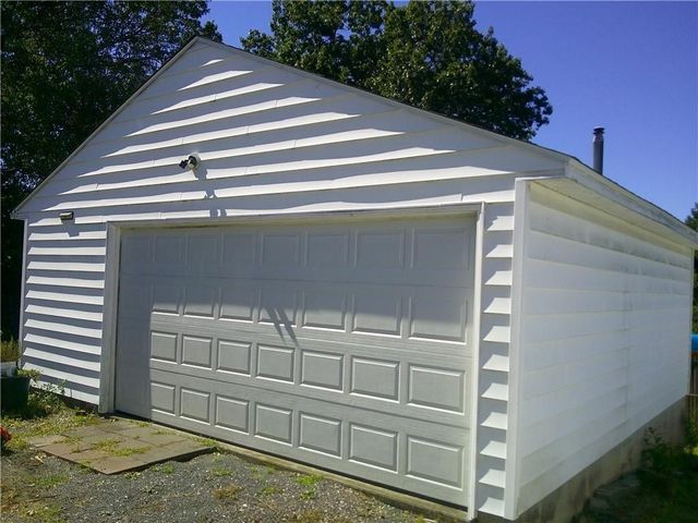 16 Kent Street, Cumberland, RI 02864