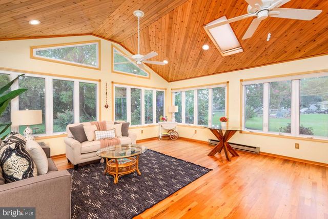 1401 CALVERT RD, Chester, MD 21619