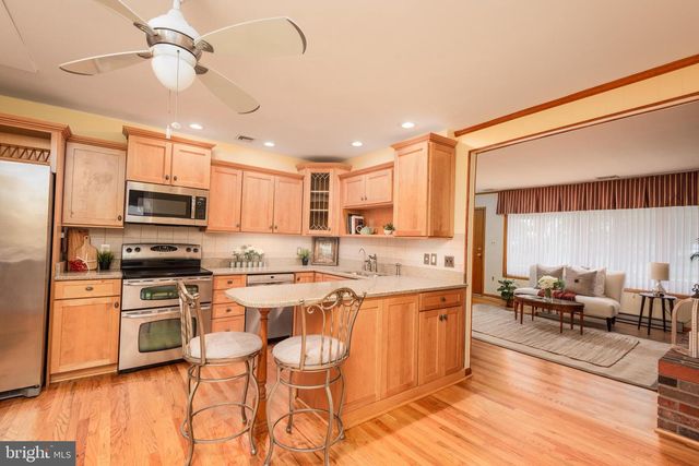 1401 CALVERT RD, Chester, MD 21619