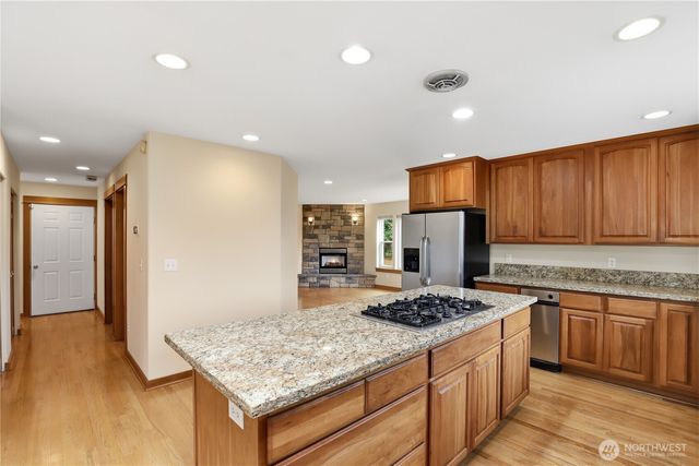 1963 NW Rampart Ridge Court, Bremerton, WA 98311