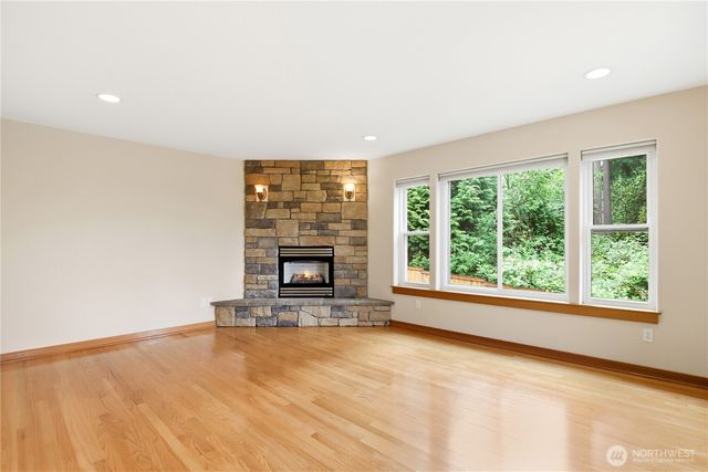1963 NW Rampart Ridge Court, Bremerton, WA 98311