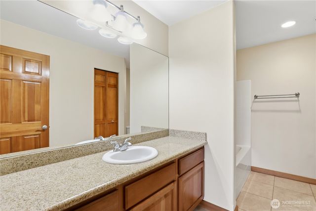 1963 NW Rampart Ridge Court, Bremerton, WA 98311