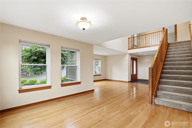 1963 NW Rampart Ridge Court, Bremerton, WA 98311