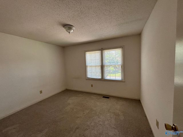 1925 Lynnbrook Drive, Huntsville, AL 35803