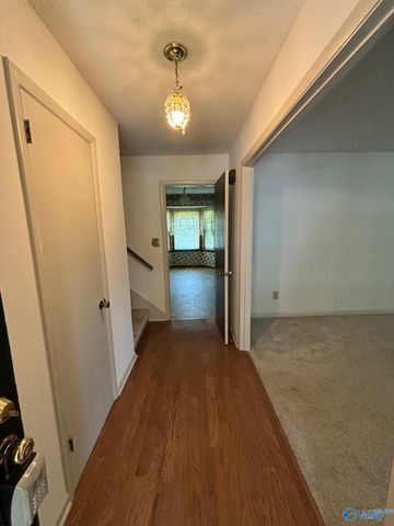 1925 Lynnbrook Drive, Huntsville, AL 35803