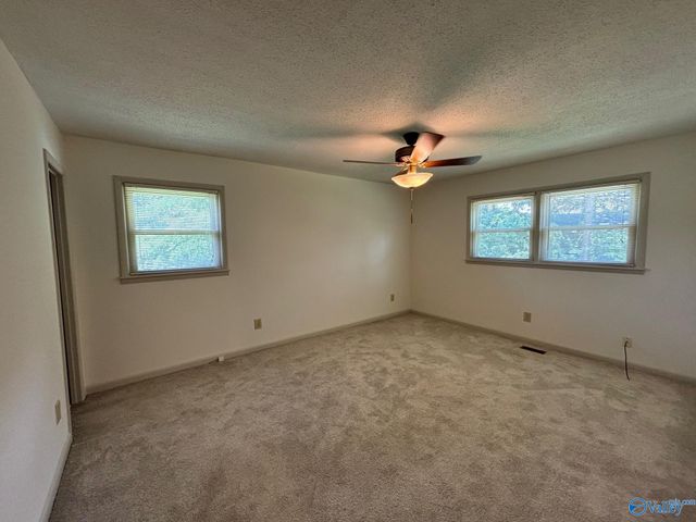 1925 Lynnbrook Drive, Huntsville, AL 35803