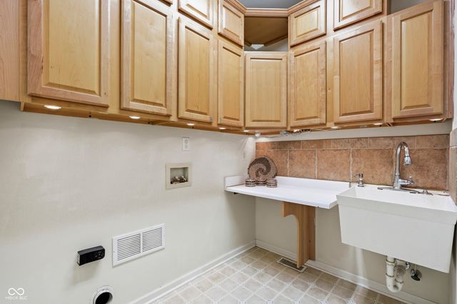 13967 Hawkstone Drive, Fishers, IN 46040