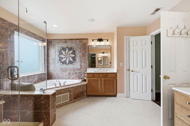 13967 Hawkstone Drive, Fishers, IN 46040