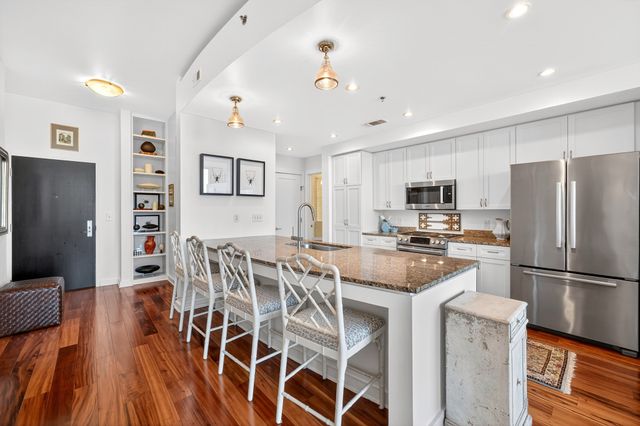 900 20th Ave S Apt 1305, Nashville, TN 37212