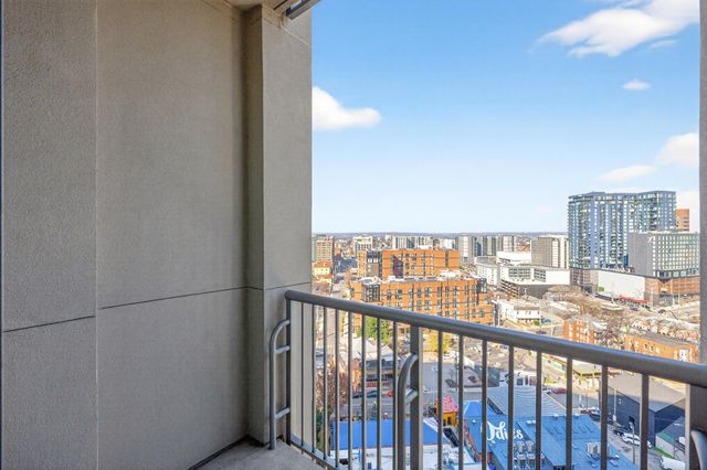 900 20th Ave S Apt 1305, Nashville, TN 37212