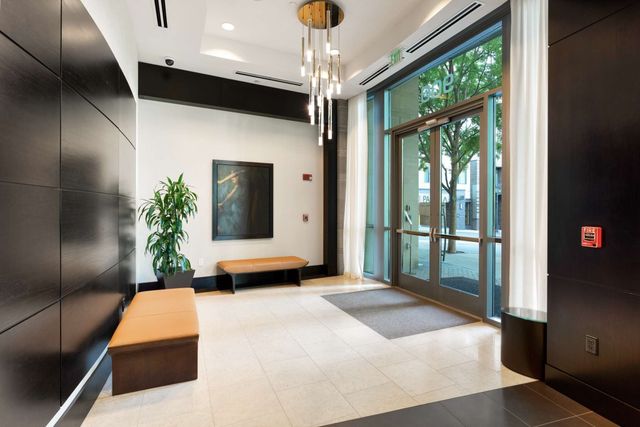 900 20th Ave S Apt 1305, Nashville, TN 37212