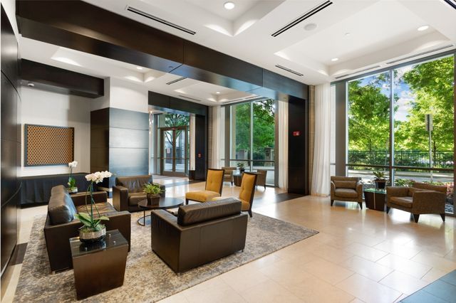 900 20th Ave S Apt 1305, Nashville, TN 37212