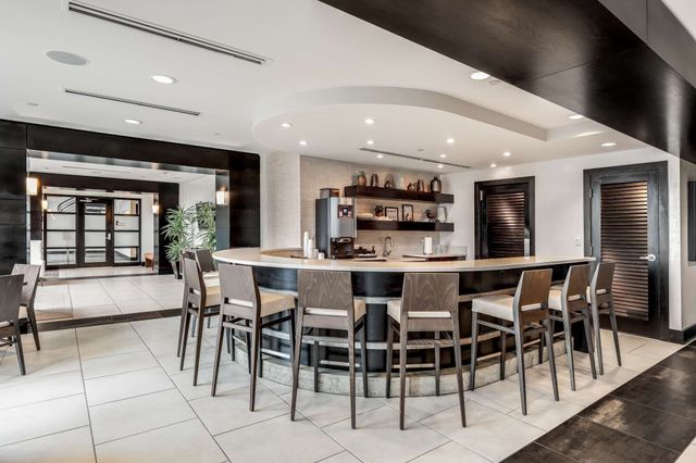 900 20th Ave S Apt 1305, Nashville, TN 37212