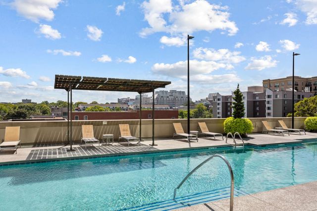 900 20th Ave S Apt 1305, Nashville, TN 37212