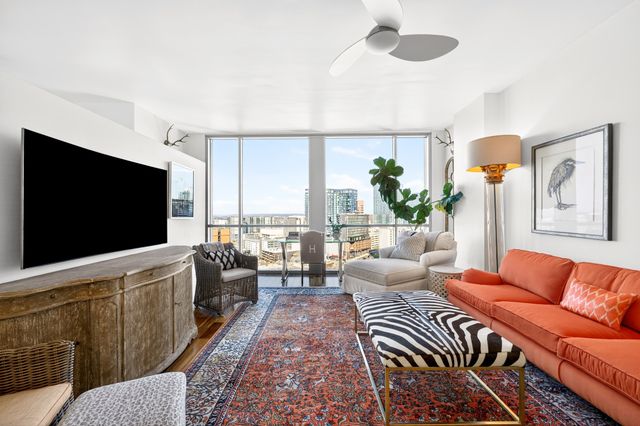 900 20th Ave S Apt 1305, Nashville, TN 37212