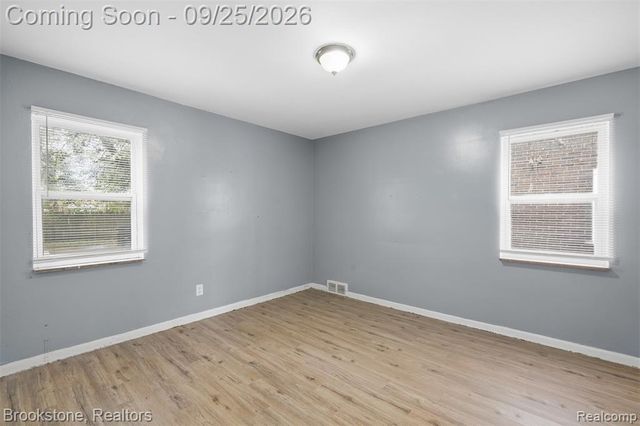 18010 Lesure Street, Detroit, MI 48235