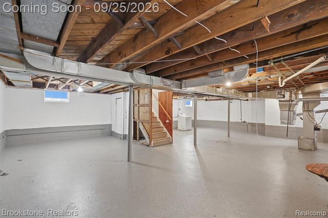 18010 Lesure Street, Detroit, MI 48235