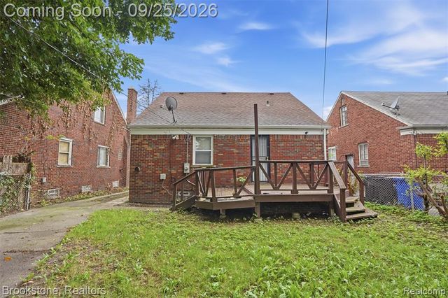 18010 Lesure Street, Detroit, MI 48235