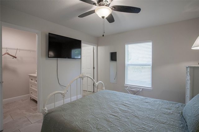 1202 S DEWEY STREET, Eustis, FL 32726