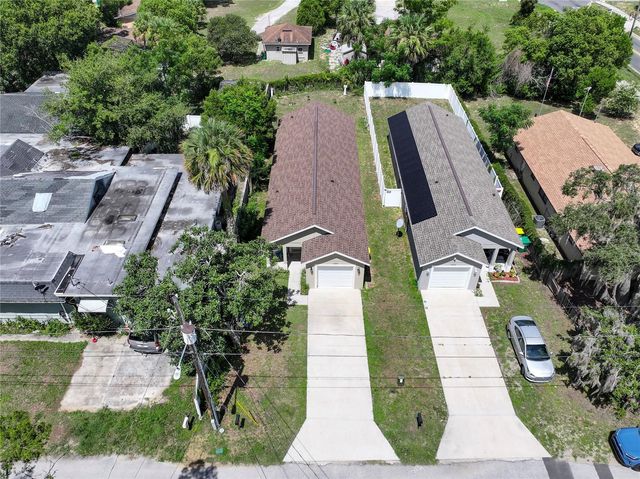 1202 S DEWEY STREET, Eustis, FL 32726