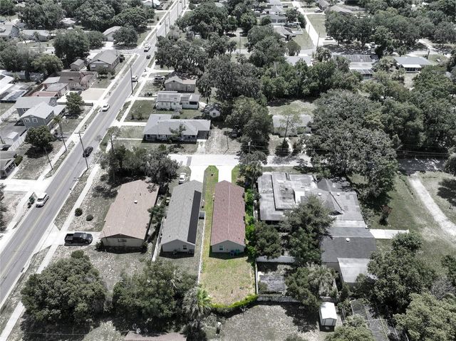 1202 S DEWEY STREET, Eustis, FL 32726