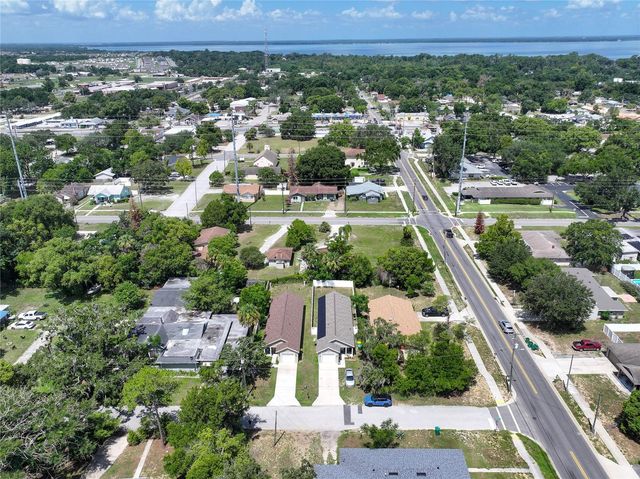 1202 S DEWEY STREET, Eustis, FL 32726