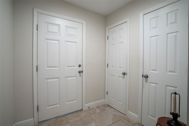 1202 S DEWEY STREET, Eustis, FL 32726