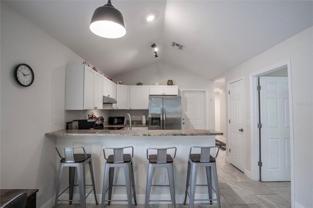 1202 S DEWEY STREET, Eustis, FL 32726