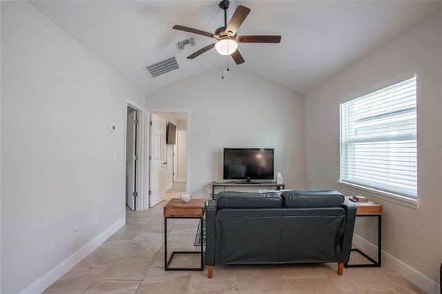 1202 S DEWEY STREET, Eustis, FL 32726