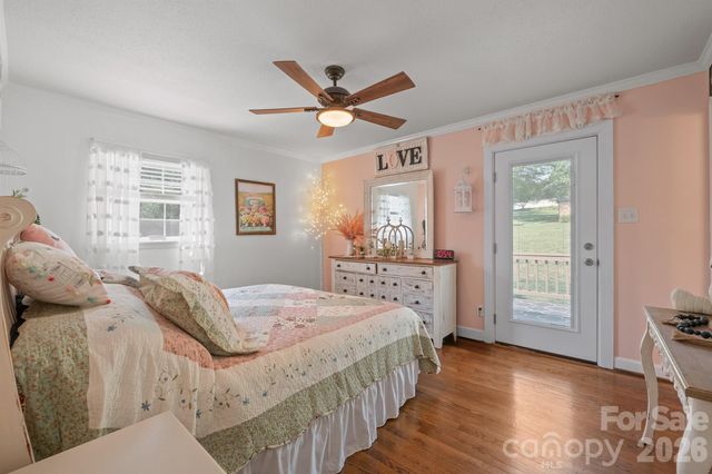 435 W Central Avenue, Mount Holly, NC 28120