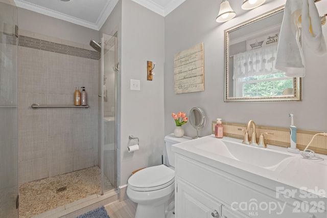 435 W Central Avenue, Mount Holly, NC 28120