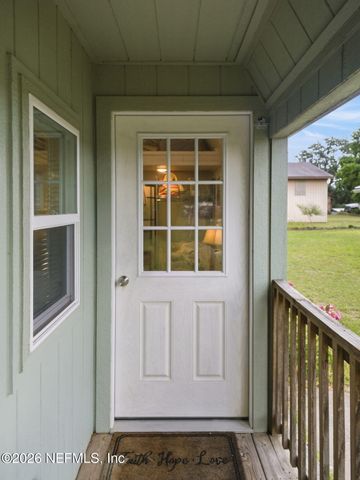 334 7TH Way, Interlachen, FL 32148