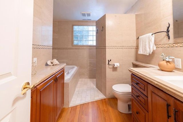3 Euclid Avenue, Los Gatos, CA 95030