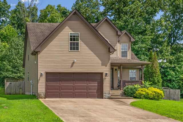 1101 Meachem Dr, Clarksville, TN 37042