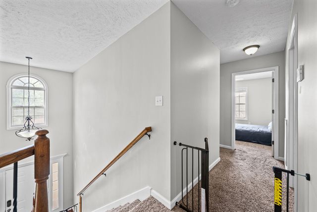 1101 Meachem Dr, Clarksville, TN 37042