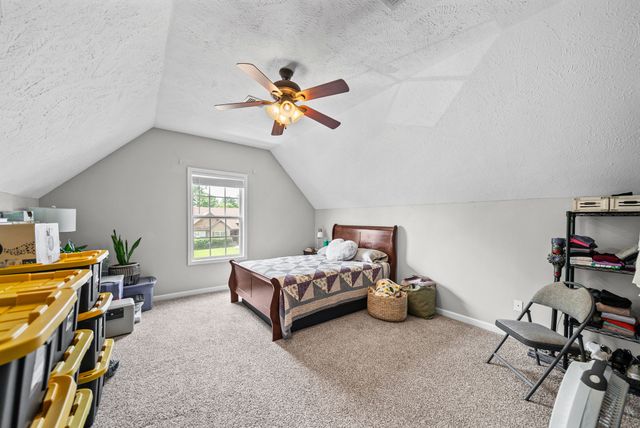 1101 Meachem Dr, Clarksville, TN 37042