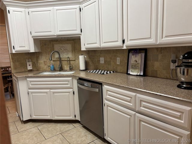 1701 Southern Hills, Ardmore, OK 73401