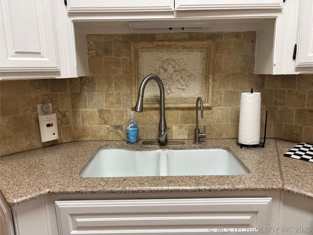 1701 Southern Hills, Ardmore, OK 73401