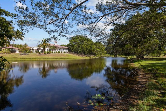 10058 El Caballo Court, Delray Beach, FL 33446