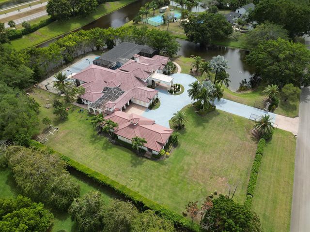 10058 El Caballo Court, Delray Beach, FL 33446