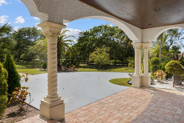 10058 El Caballo Court, Delray Beach, FL 33446