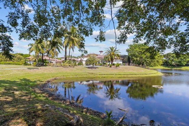 10058 El Caballo Court, Delray Beach, FL 33446