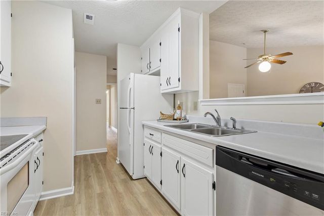5314 Sloane SQ, Williamsburg, VA 23188