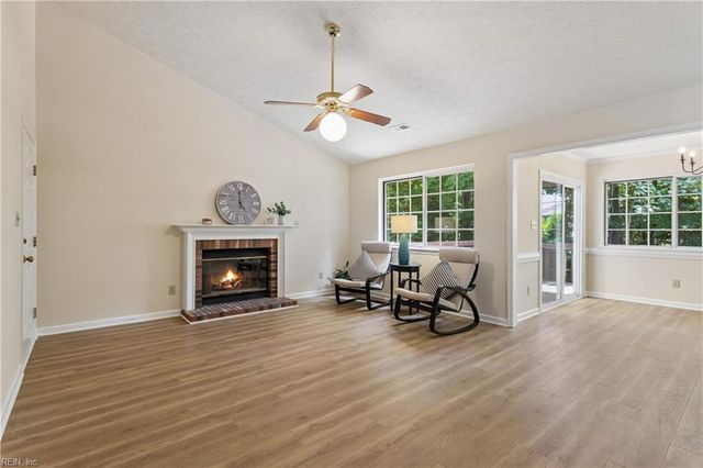 5314 Sloane SQ, Williamsburg, VA 23188