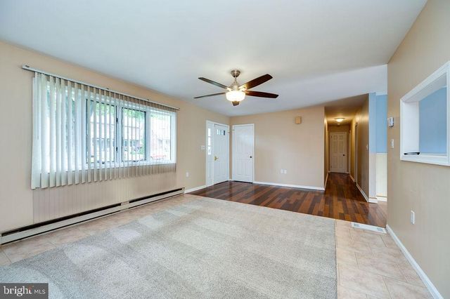 45 WYNNEWOOD AVE, Reading, PA 19608
