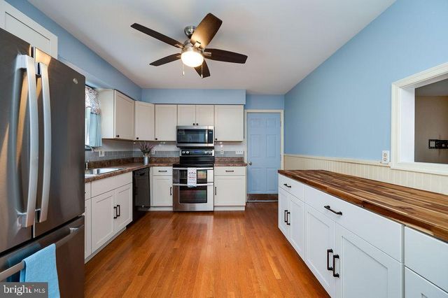 45 WYNNEWOOD AVE, Reading, PA 19608